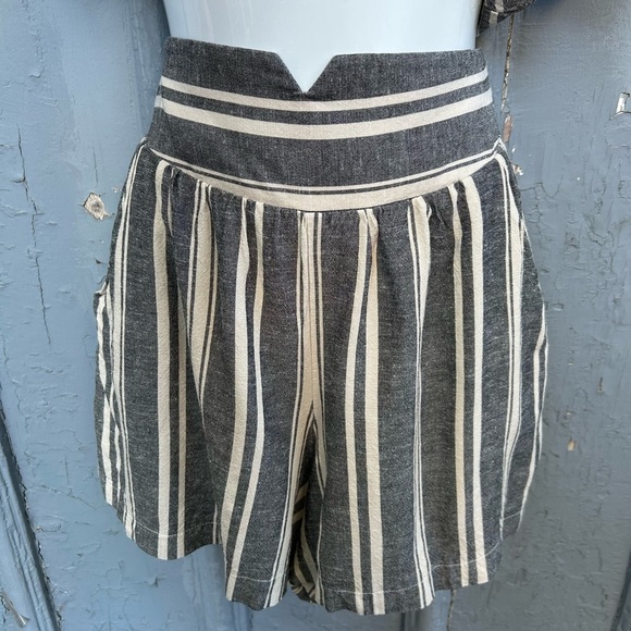 Cokluch striped Linen blend crop top, M, and shorts, L, set - Picture 7 of 13